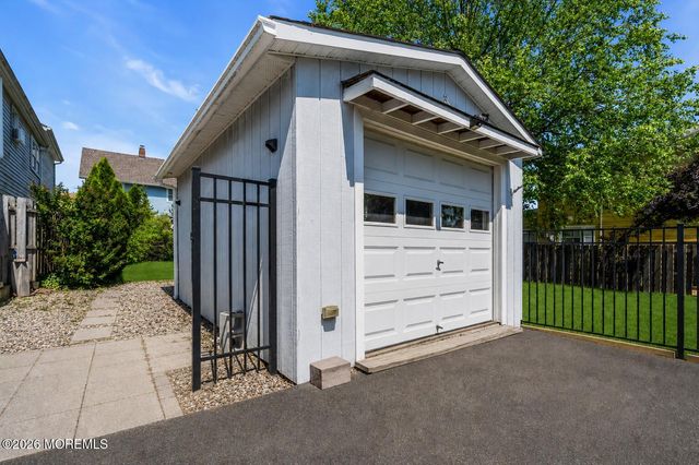 3 Bellevue Avenue, Leonardo, NJ 07737