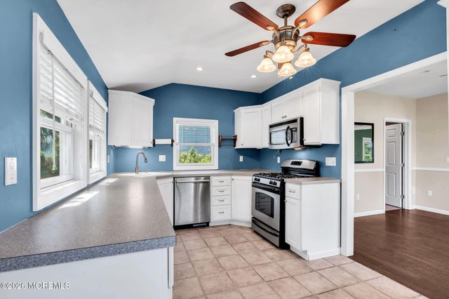 3 Bellevue Avenue, Leonardo, NJ 07737