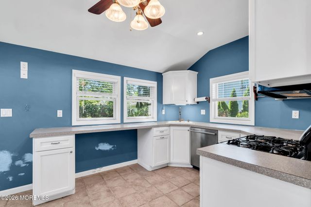3 Bellevue Avenue, Leonardo, NJ 07737