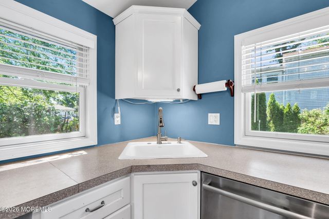 3 Bellevue Avenue, Leonardo, NJ 07737