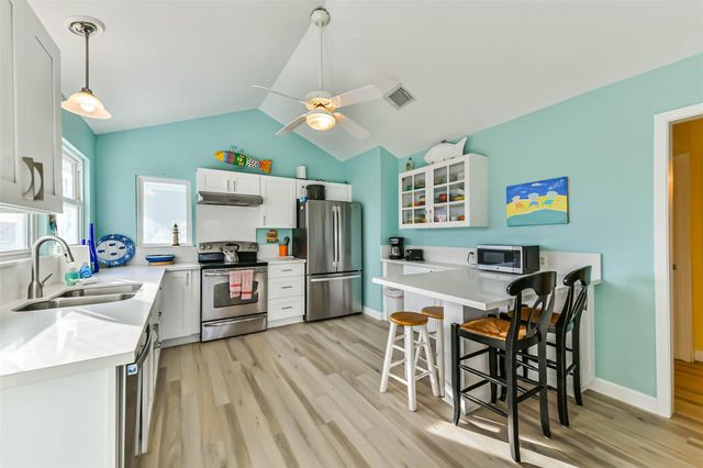 4212 Vista Road, Galveston, TX 77554