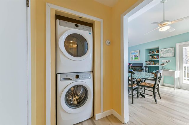 4212 Vista Road, Galveston, TX 77554