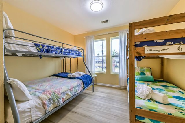 4212 Vista Road, Galveston, TX 77554