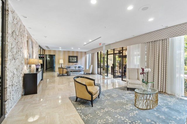 2450 Presidential Way 607, West Palm Beach, FL 33401