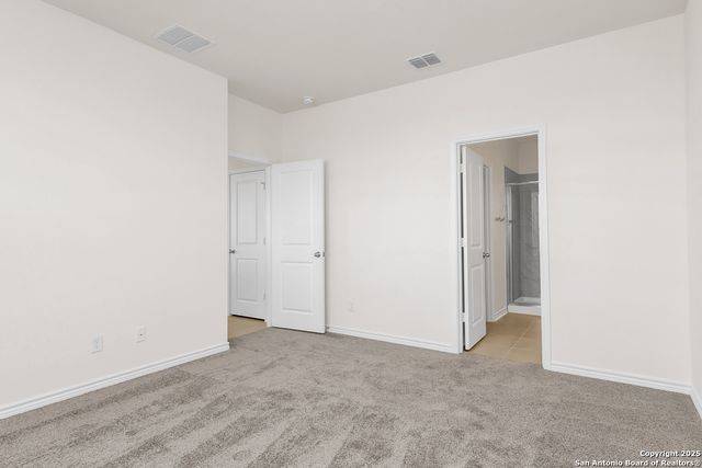 9427 LOCHRIDGE PIKE, Converse, TX 78109