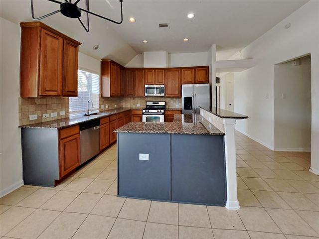 30202 Deleon Fields Drive, Spring, TX 77386