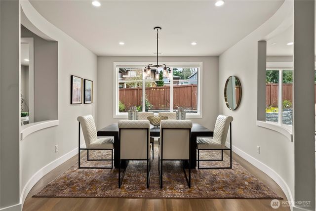 10933 NE 60th Street, Kirkland, WA 98033