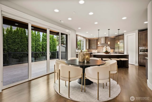 10933 NE 60th Street, Kirkland, WA 98033