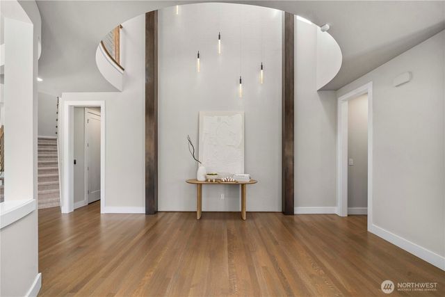 10933 NE 60th Street, Kirkland, WA 98033