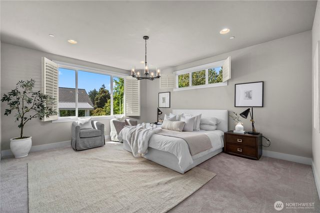 10933 NE 60th Street, Kirkland, WA 98033