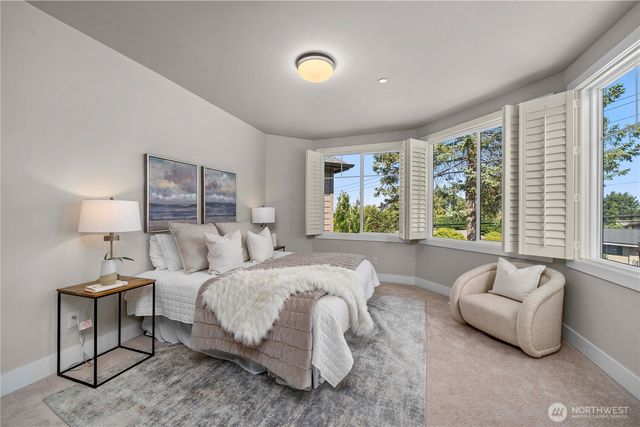 10933 NE 60th Street, Kirkland, WA 98033