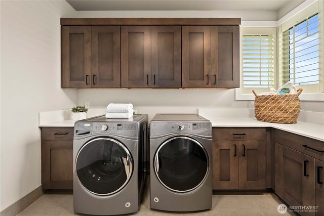 10933 NE 60th Street, Kirkland, WA 98033