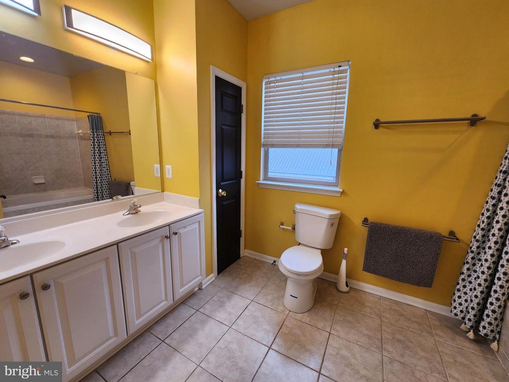 Image 10 of property listing at 127 ALBEMARLE ST #36, Baltimore, MD 21202