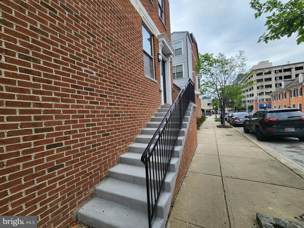 Image 2 of property listing at 127 ALBEMARLE ST #36, Baltimore, MD 21202