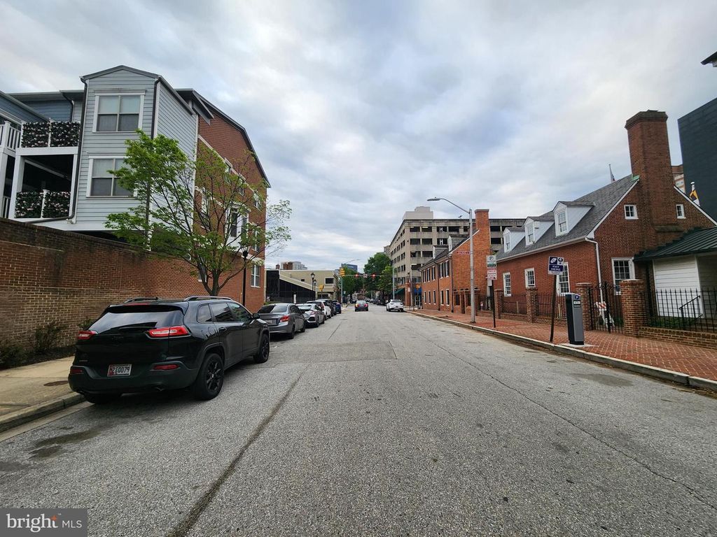 Image 28 of property listing at 127 ALBEMARLE ST #36, Baltimore, MD 21202
