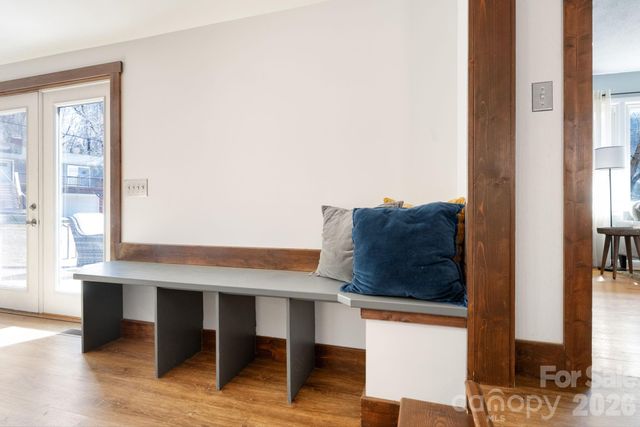 3 Valley Lane, Asheville, NC 28804