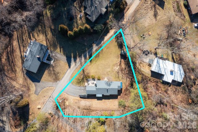 3 Valley Lane, Asheville, NC 28804