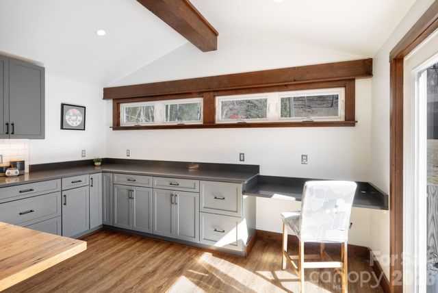 3 Valley Lane, Asheville, NC 28804