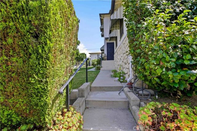 3204 Palmer Drive, Los Angeles, CA 90065