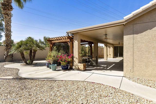 10729 E COOPERS HAWK Drive, Sun Lakes, AZ 85248