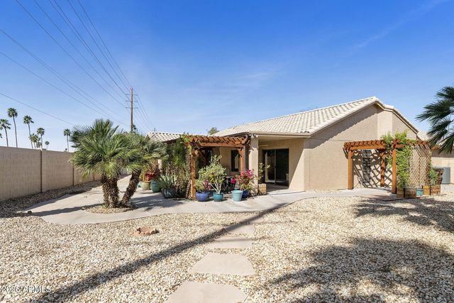10729 E COOPERS HAWK Drive, Sun Lakes, AZ 85248