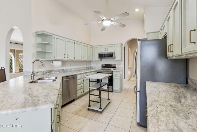 10729 E COOPERS HAWK Drive, Sun Lakes, AZ 85248