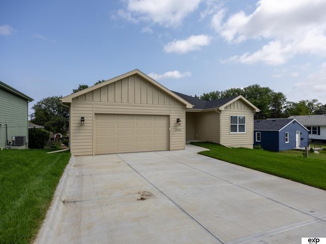 1416 2nd Avenue, Plattsmouth, NE 68048