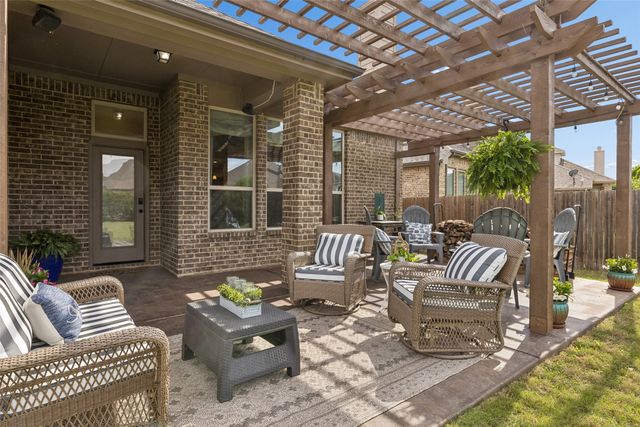 1046 Finsbury Lane, Forney, TX 75126