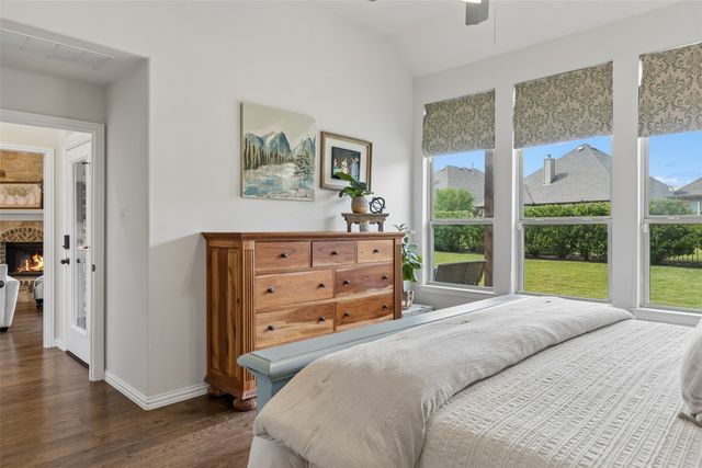 1046 Finsbury Lane, Forney, TX 75126