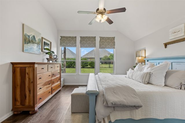 1046 Finsbury Lane, Forney, TX 75126