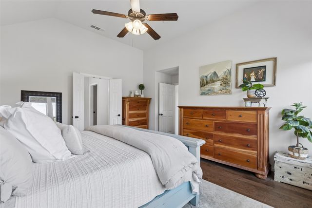 1046 Finsbury Lane, Forney, TX 75126