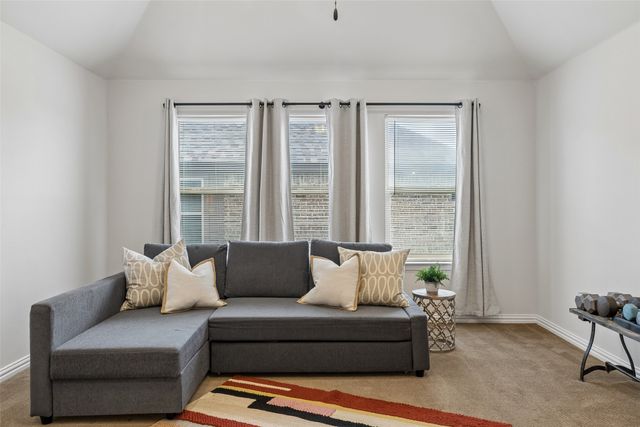 1046 Finsbury Lane, Forney, TX 75126