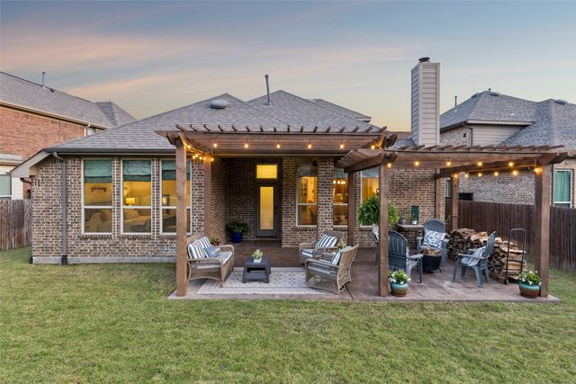 1046 Finsbury Lane, Forney, TX 75126