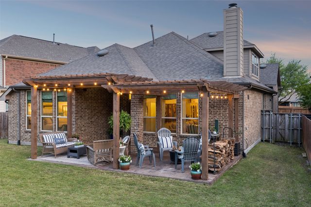 1046 Finsbury Lane, Forney, TX 75126