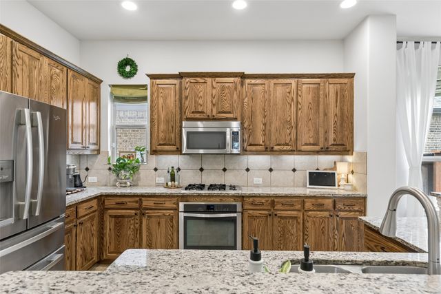 1046 Finsbury Lane, Forney, TX 75126