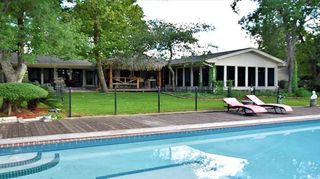 6221 Fm-2004, Hitchcock, TX 77563