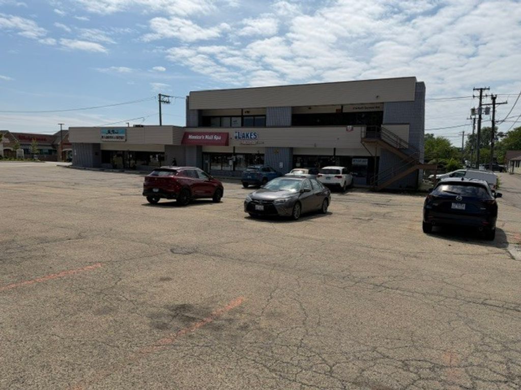 408 N Seymour Avenue, Mundelein, IL 60060