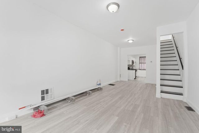 814 N CURLEY ST, Baltimore, MD 21205