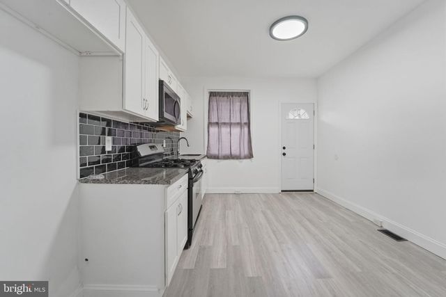 814 N CURLEY ST, Baltimore, MD 21205