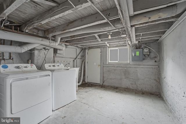 814 N CURLEY ST, Baltimore, MD 21205