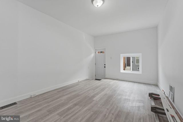 814 N CURLEY ST, Baltimore, MD 21205