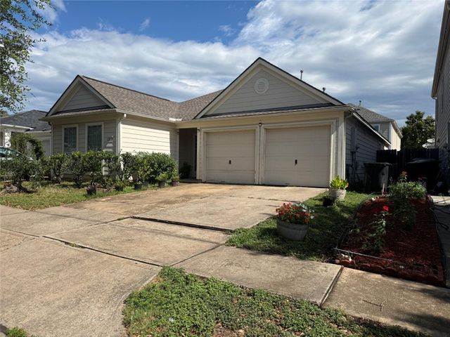 12818 Magenta Oaks Drive, Houston, TX 77072
