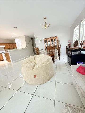 12818 Magenta Oaks Drive, Houston, TX 77072