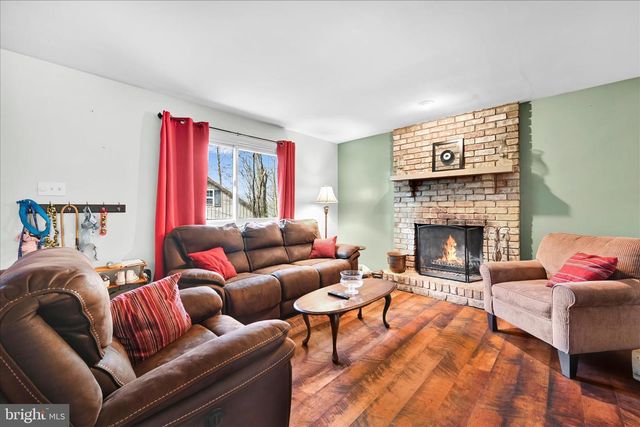 203 WINDING WAY, Wernersville, PA 19565