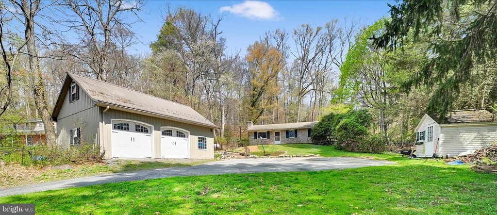 203 WINDING WAY, Wernersville, PA 19565