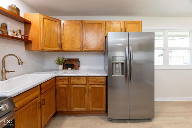 813 Highland Drive, Whiteland, IN 46184