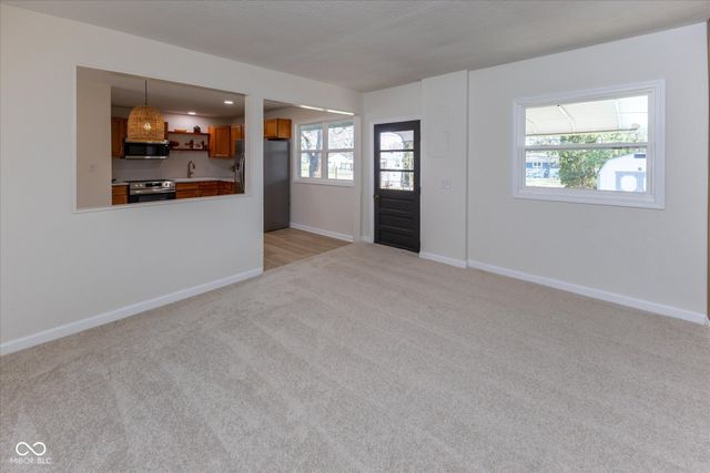 813 Highland Drive, Whiteland, IN 46184