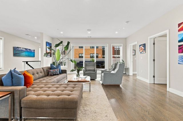 8 Baker Ct 4, Boston, MA 02125