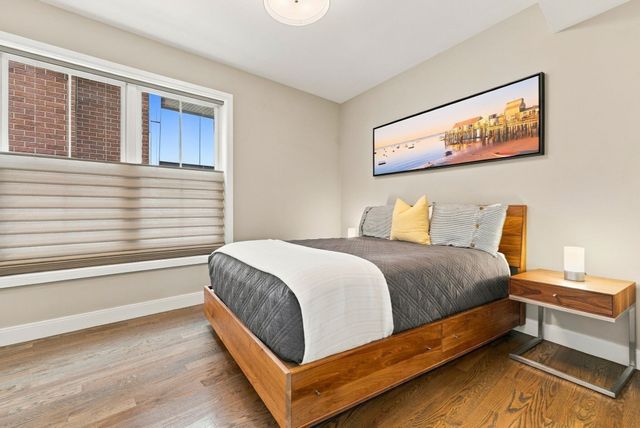 8 Baker Ct 4, Boston, MA 02125