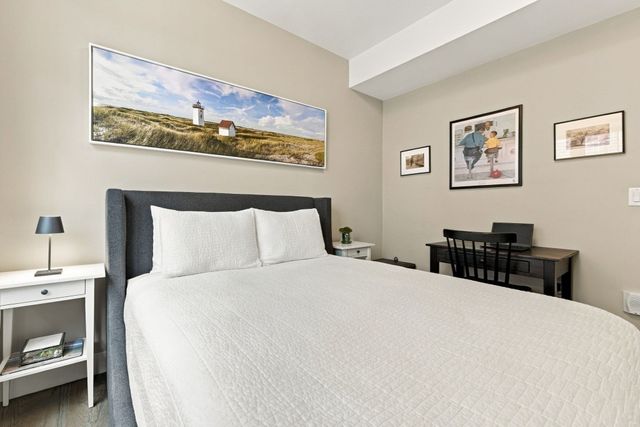 8 Baker Ct 4, Boston, MA 02125